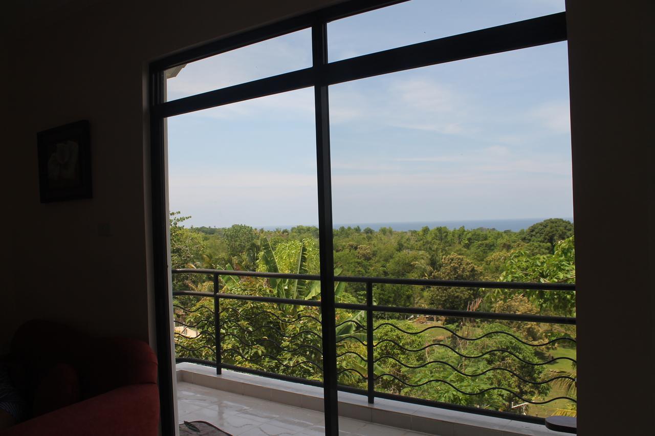 维达斯山斯德 - 保和山林小屋 Baclayon 外观 照片